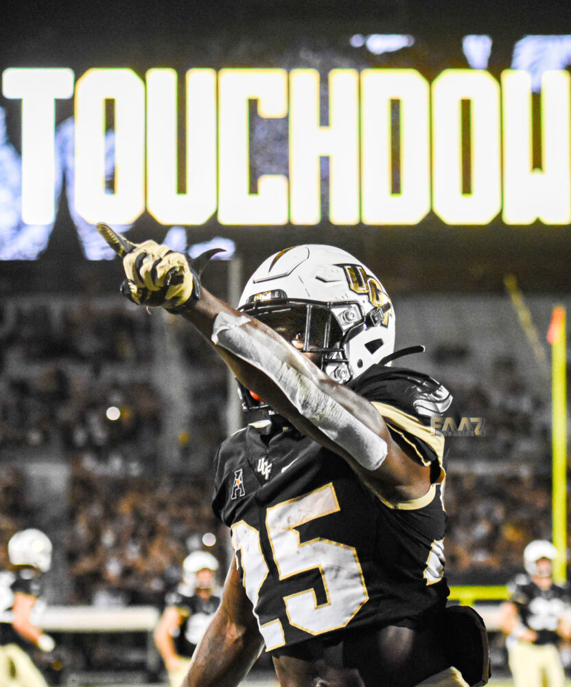 UCF Adds Spanish Radio Broadcast for Home Football Games