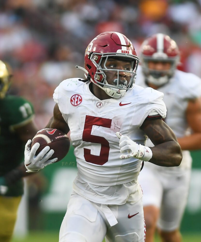 Roydell Williams Pushes No. 10 Alabama Past USF; Records a Career-High in Rushing Yards