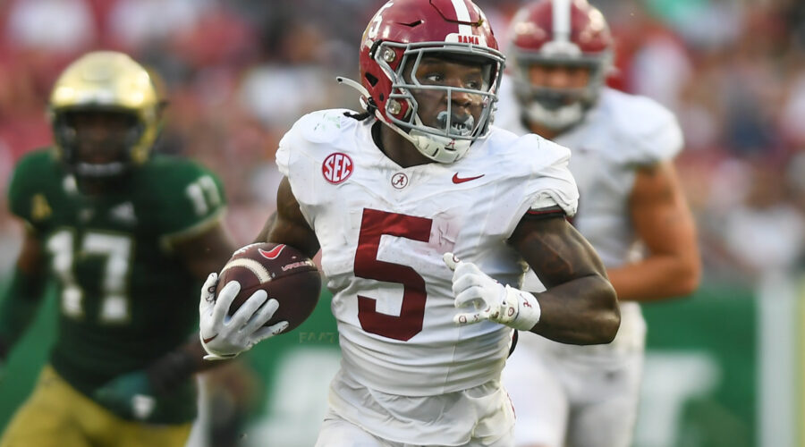 Roydell Williams Pushes No. 10 Alabama Past USF; Records a Career-High in Rushing Yards